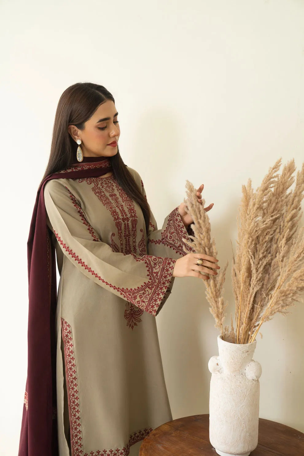 Zariah 2PC (Farshi Shalwar)