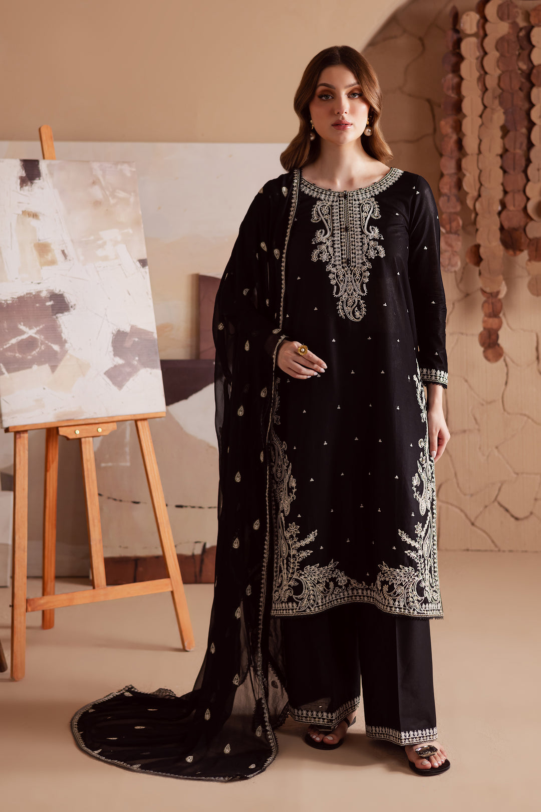 Noir Elegance – Trendy 3PCs