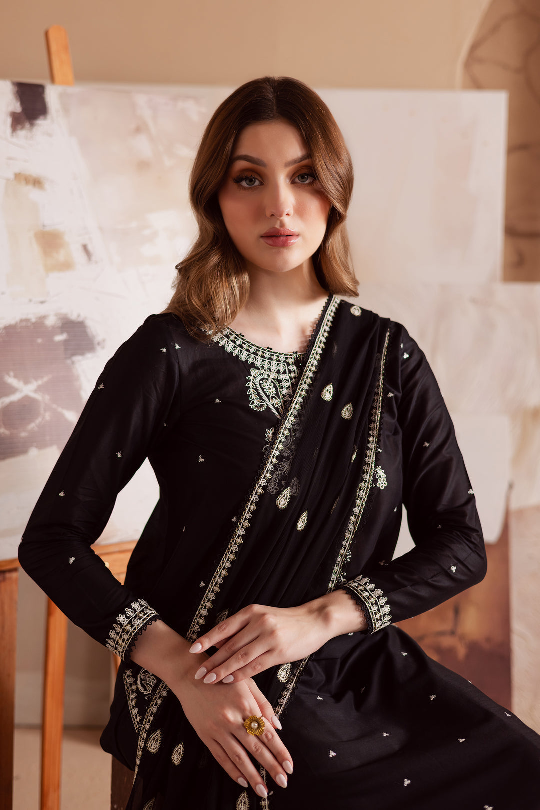 Noir Elegance – Trendy 3PCs