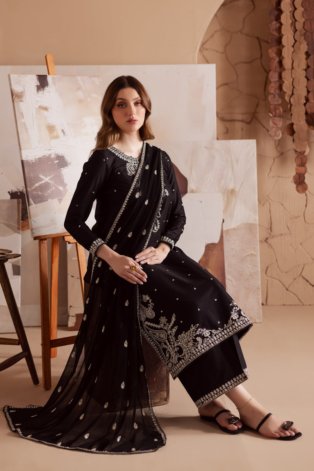 Noir Elegance – Trendy 3PCs