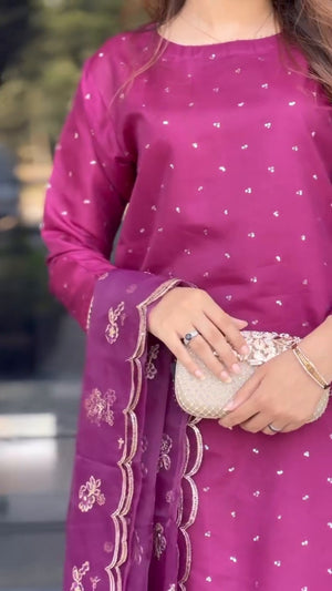 Gulbahar – Magenta Grace 2PCs