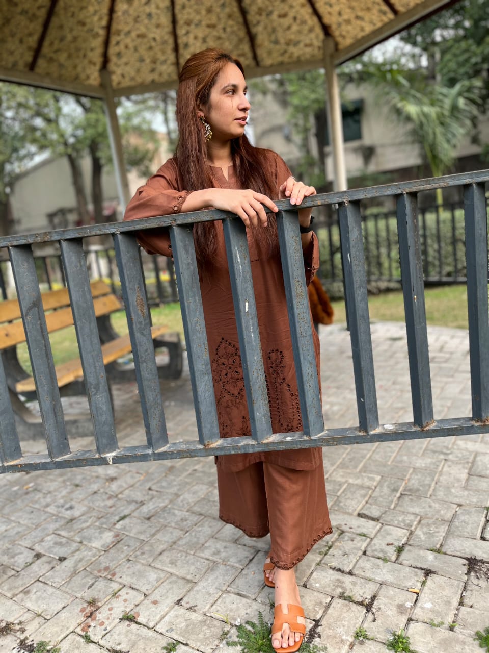 Aria Clay – Linen Two-Piece Ready-to-Wear