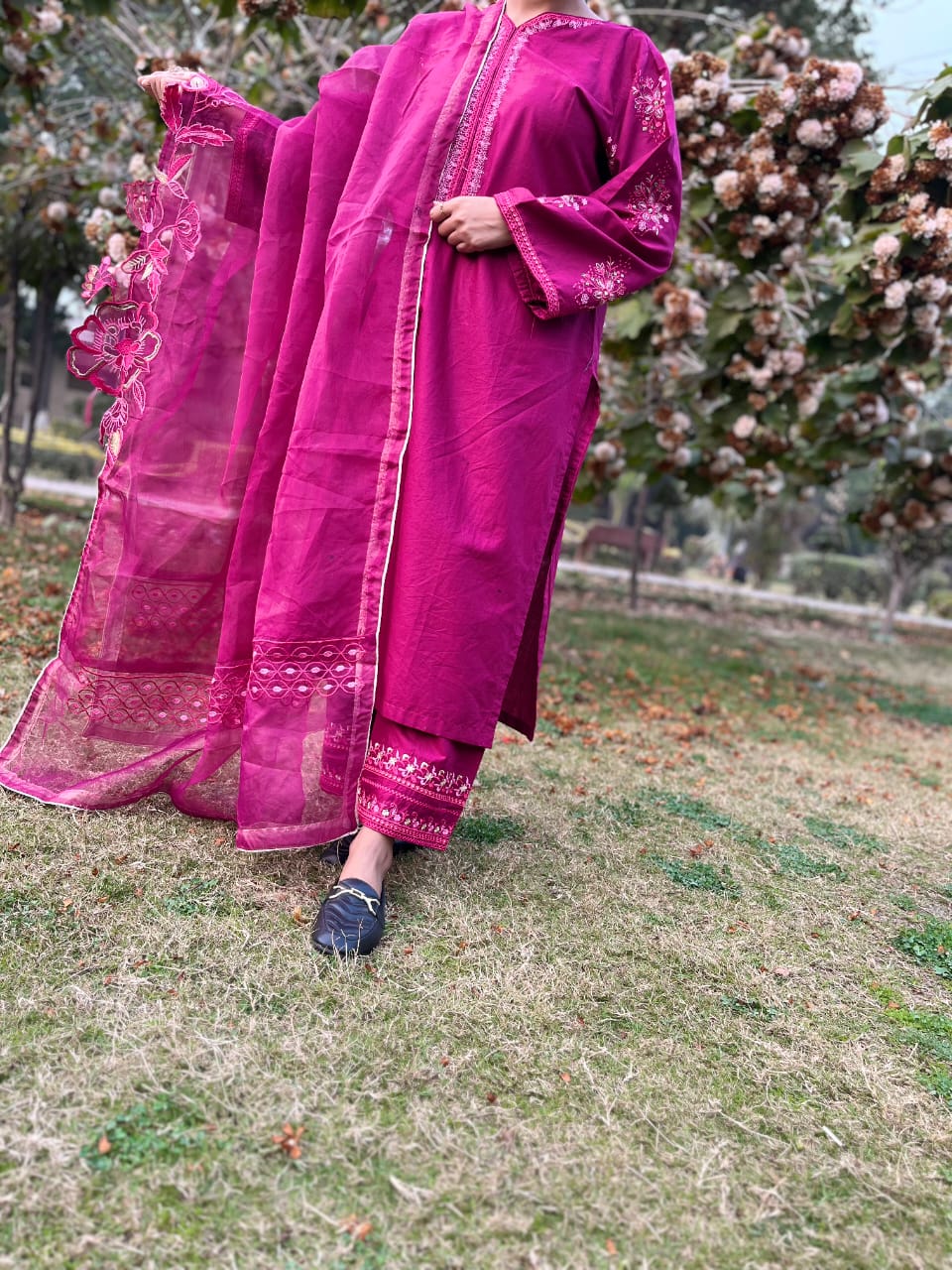 Gulbahar Rose – Cotton Embroidered 3PC Suit with Chiffon Dupatta