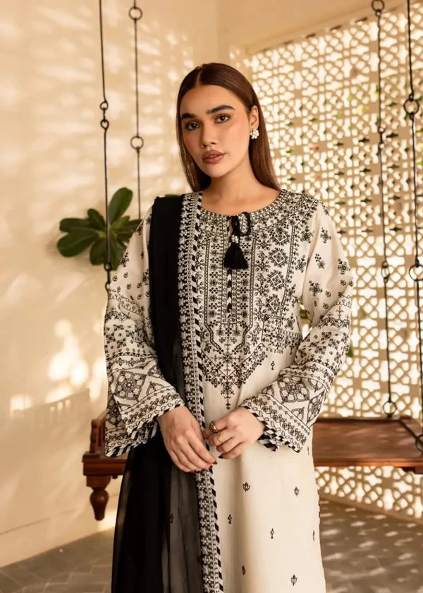 Ivory Charm – Black & White Luxury 3PCs